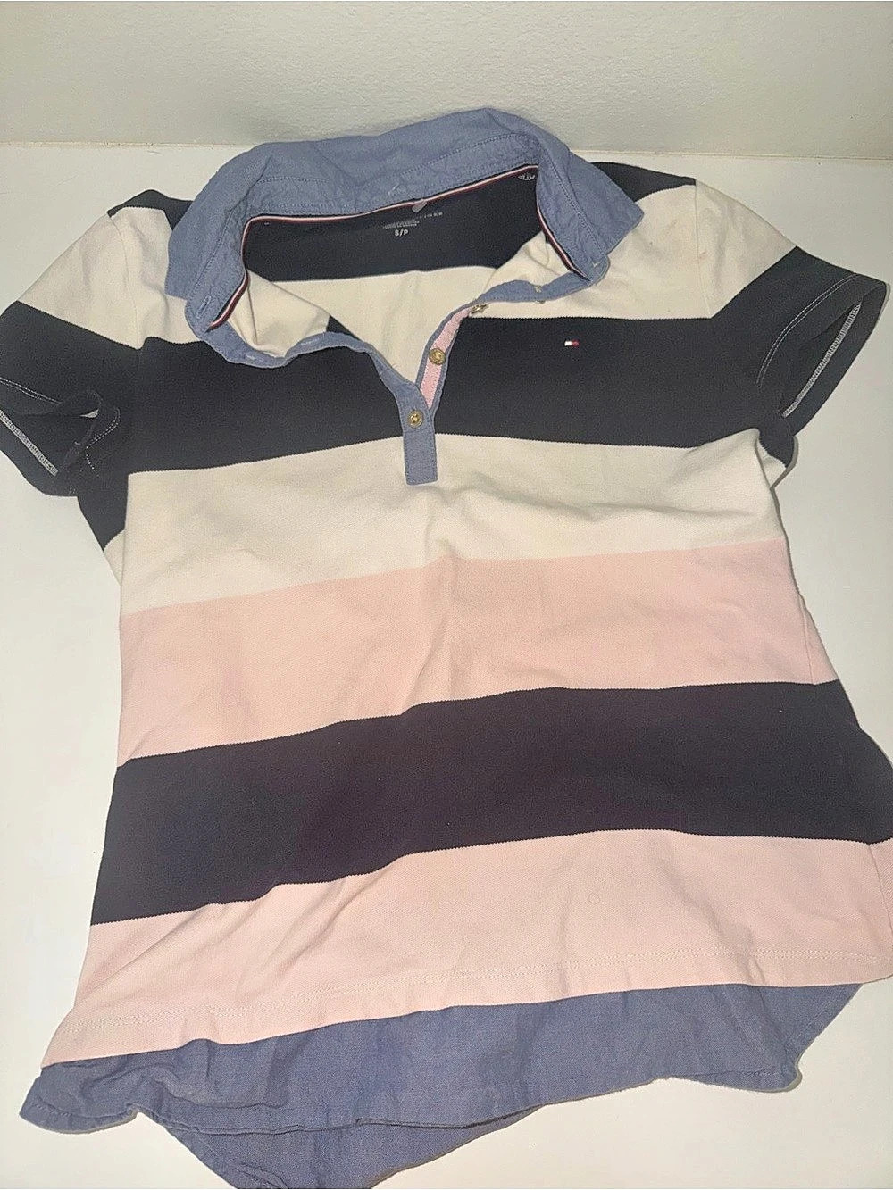 Tommy Hilfiger woman’s closet staple timeless Striped Polo Pink Blue Size Small